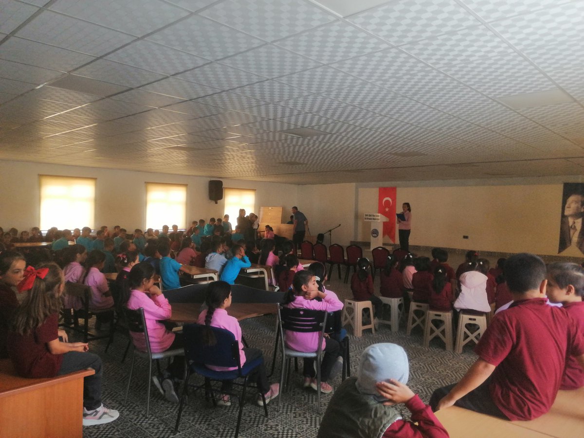 Okulumuzda bugün "15 Temmuz Demokrasi ve Millî Birlik Günü" ile "19 Eylül Gaziler Günü" etkinlikleri kapsamında anma ve saygı programı düzenlendi. 
<a href="/tcmeb/">Millî Eğitim Bakanlığı</a>
<a href="/Yusuf__Tekin/">Yusuf Tekin</a>
<a href="/aksarayvaliligi/">T.C. Aksaray Valiliği</a>
<a href="/malikumbuzoglu/">Mehmet Ali Kumbuzoğlu</a>
<a href="/Aksaray_MEM/">Aksaray İl Millî Eğitim Müdürlüğü</a>
<a href="/metinalpaslan40/">Metin Alpaslan</a>
<a href="/TC_Eskil/">T.C. Eskil Kaymakamlığı</a>
<a href="/Eskil_MEM/">Eskil İlçe Milli Eğitim Müdürlüğü</a>
<a href="/brahimKler2/">İbrahim Kılıçer</a>