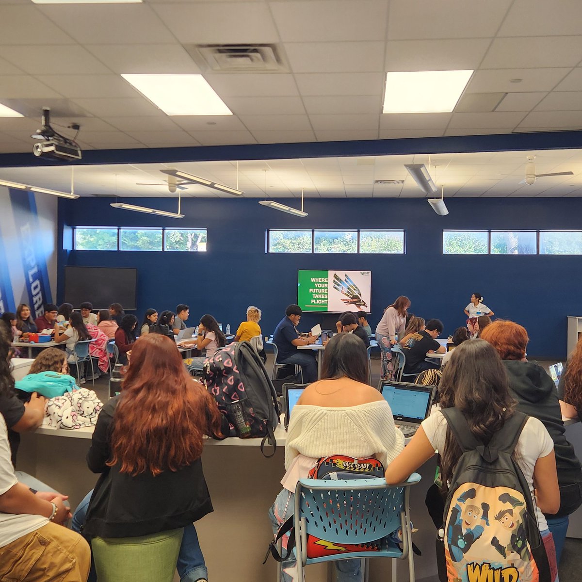 NimitzLibrary's tweet image. The library was a hub of activity today! 🌟 During 5th period, every corner was in use—UNT presentation for seniors, a counselor-led session, AND library orientations + book checkouts happening all at once. #ValhallaReads @IrvingLibraries #irvingreads