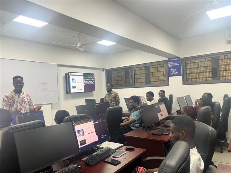 glblcd's tweet image. Week 1 of Global Code UG and the students are already sparking big ideas!
This is just the beginning; it only gets better from here. 💡💻✨
#GlobalCode #UG #TechEducation