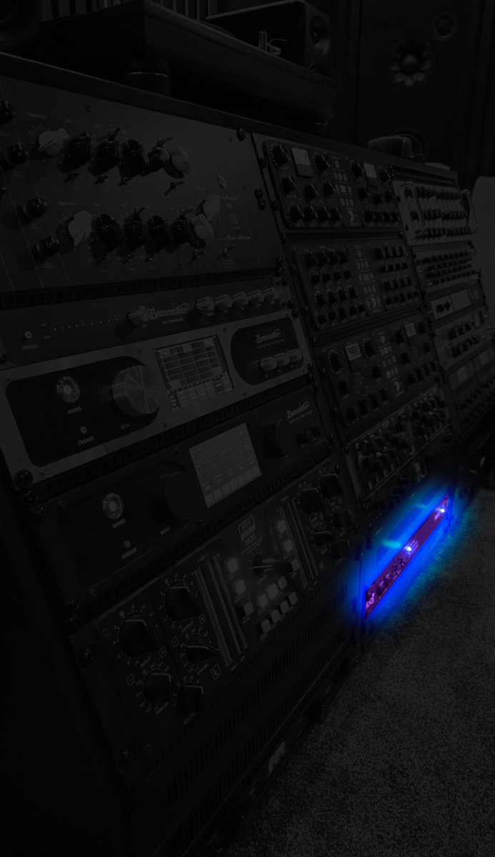 Flock Audio Inc. (@flockaudio) on Twitter photo π§± At the foundation of thousands of professional studios worldwideβlike the Audio Animalsβyouβll find our flagship π£ππ§ππ. The π£ππ§ππ π¦π²πΏπΆπ²π has become the core of modern hybrid workflow, empowering audio pros with sonically transparent, recallable analog routing! π§± At the foundation of thousands of professional studios worldwideβlike the Audio Animalsβyouβll find our flagship π£ππ§ππ. The π£ππ§ππ π¦π²πΏπΆπ²π has become the core of modern hybrid workflow, empowering audio pros with sonically transparent, recallable analog routing!