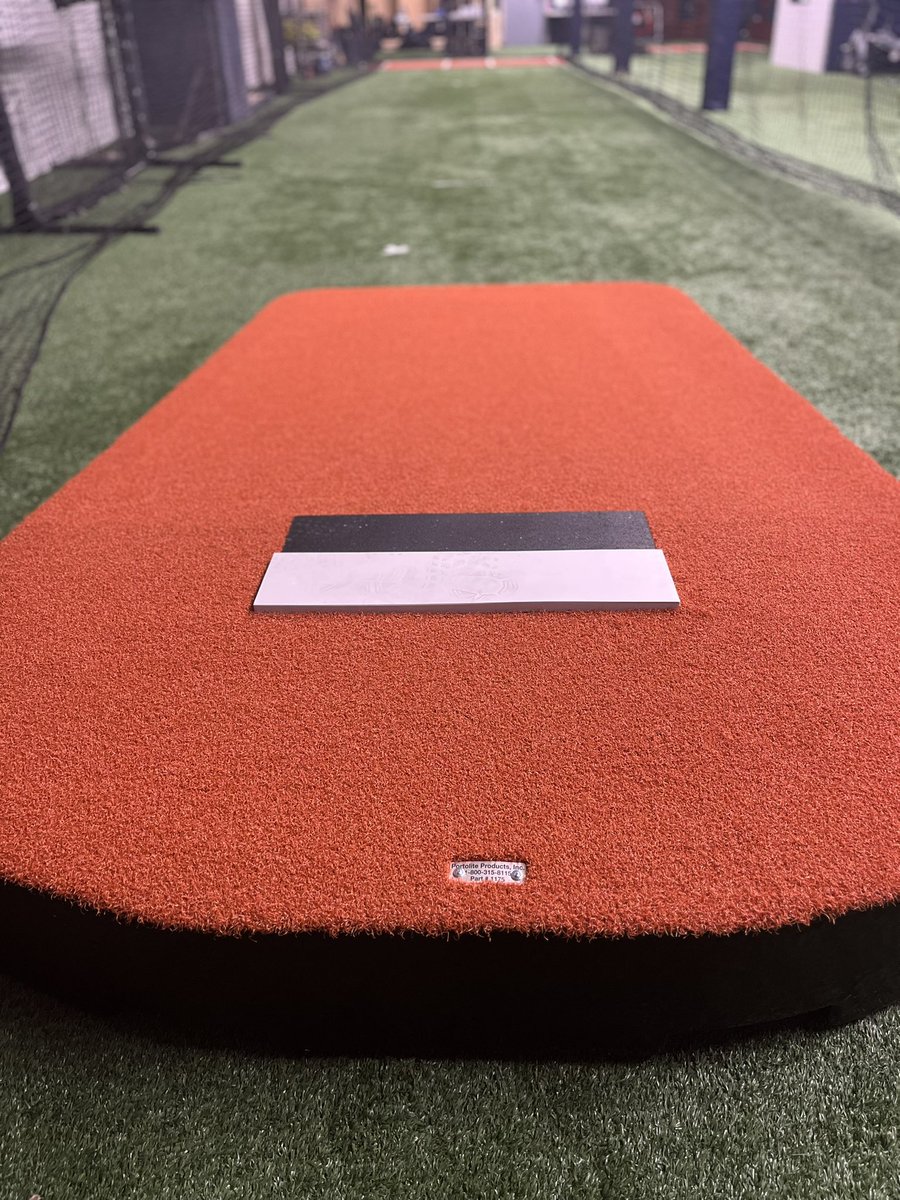 Brand new indoor mound. A much needed update for our pitching staff! 🔥

#DowntownU #BrickByBrick 🐏⚾️🧱