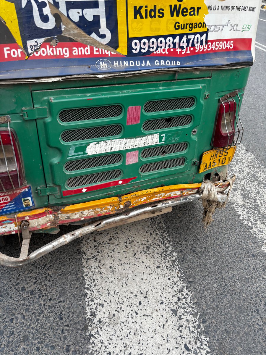 ritikapal92's tweet photo. Hi @rapidobikeapp, I booked an auto, but after I told the fare the driver refused, got abusive &amp; dismissive. As a woman this feels unsafe���luckily near my office, but what if elsewhere? Not the first time. I want a formal complaint &amp; if not action, to speak to a senior. https://t.co/oQfOlX7hm7