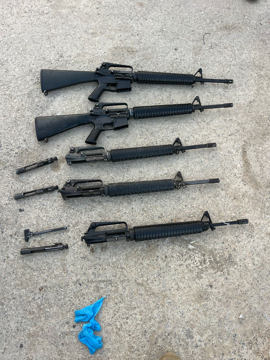 המשטרה וצה"ל: במסגרת הסריקות בעקבות הפיגוע במעבר אלנבי אותר תיק ובתוכו אמצעי לחימה, שעל פי החשד יועד להברחה לשטח ישראל
<a href="/ItayBlumental/">איתי בלומנטל 🇮🇱 Itay Blumental</a> <a href="/HGoldich/">Haim Goldich | חיים גולדיטש</a>