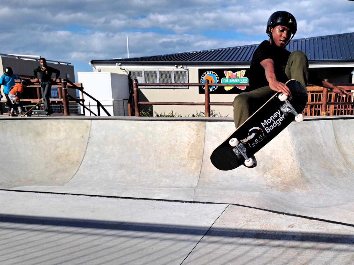 BitcoinEkasi's tweet image. Friendly Reminder!! 

For Sunday's Bitcoin Bowl Skate Comp (21 Sept) our first prize for Skater-of-the-Event is a brand-new @MoneyBadgerPay skateboard!

Proudly sponsored by the good people at @MoneyBadgerPay!

(They're the ones on-boarding thousands of merchants in South Africa