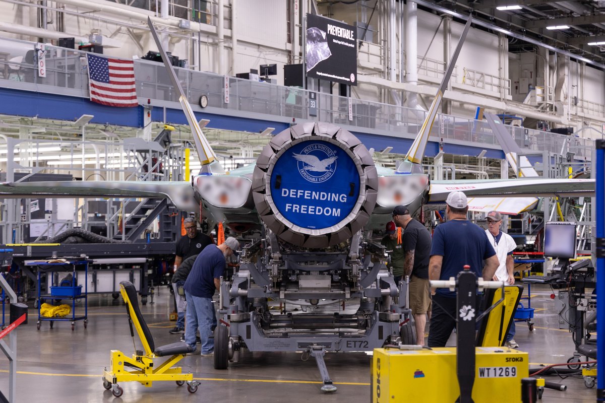 FinnishAirForce's tweet image. The engine has been installed in Finland’s first F-35 fighter, aircraft JF-501, at Lockheed Martin’s facility in Fort Worth, United States. The aircraft is powered by one Pratt &amp;amp; Whitney F135-PW-100 bypass turbofan engine.

📸 @LockheedMartin 

#ilmavoimat #F35Programme #JF501