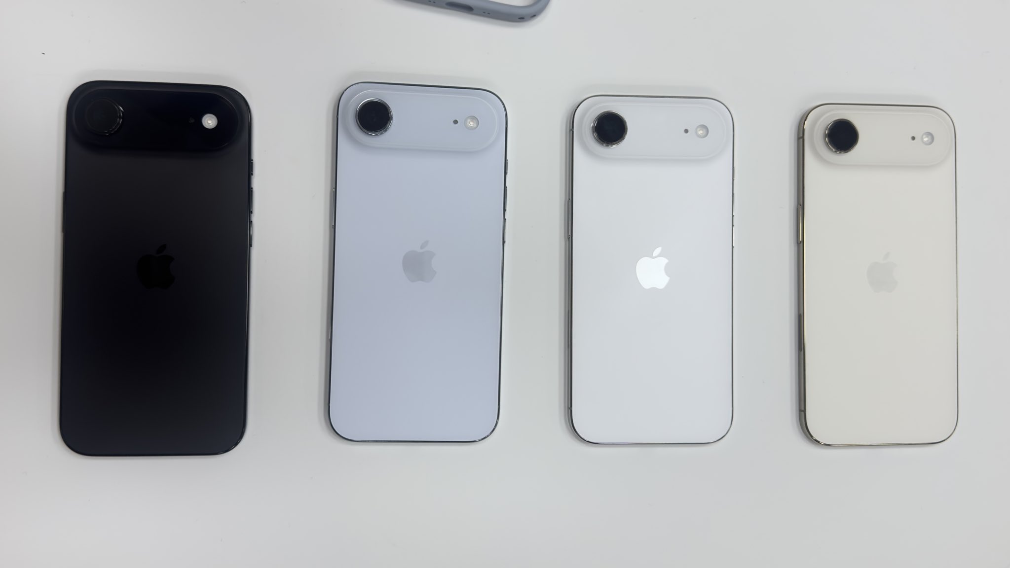 iPhone - はむさま 受注販売商品】スマホケース「逆立ちしてるシマウマ」-iPhone