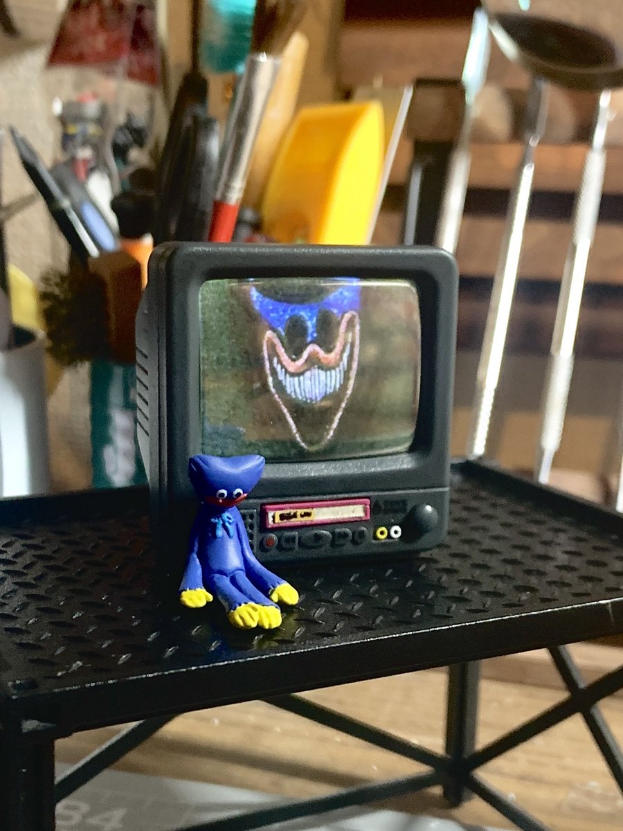 ちっこいハギーワギー作って、ビデオテレビの方も改造完了📺