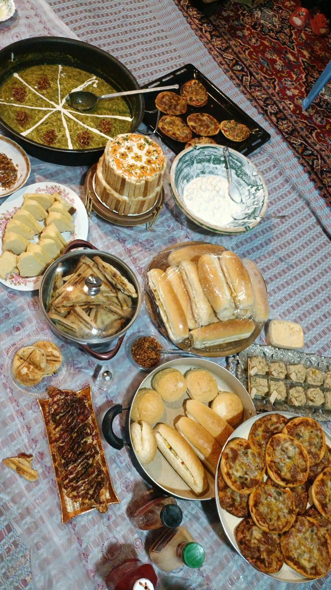 zhra_sv's tweet photo. درود بر دورهمی با دختر خاله، درود بر قابلمه پارتی🙋🏻💚 https://t.co/xJfz9ctx3w