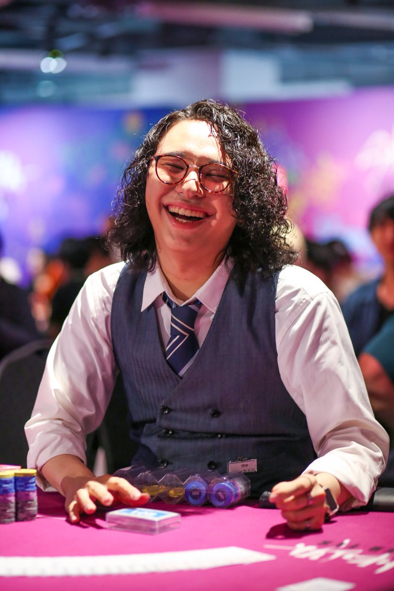 あまりにも楽しそうチャンネル。

健全早起きシフトにするんだ😇

頑張って起きるんだ😇

#SHIBUYAPOKERFES 
#渋一