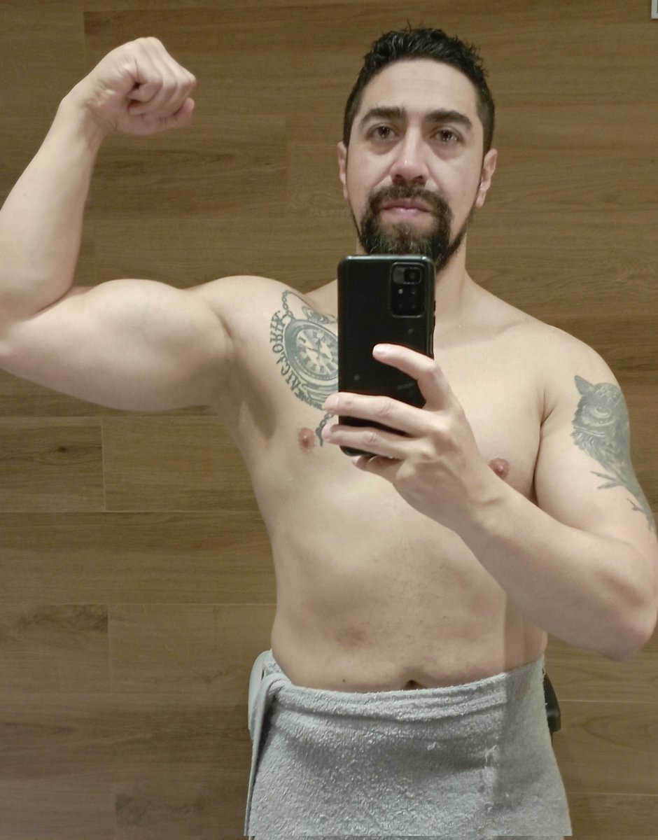 VLAD_FENIX's tweet image. Una buena ducha después de entrenar para renovarte...