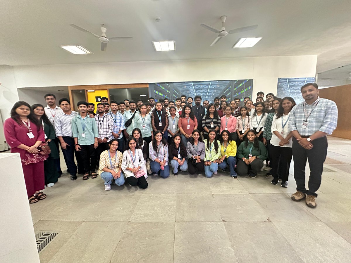 INFLIBNET's tweet image. 102 students & 10 faculty from S.N. Patel Institute of Technology, Bardoli visited @INFLIBNET on 19th Sep 2025. Sh Manoj Kumar K, Scientist- F(CS) addressed the gathering. Dr H.G.Hosamani, Consultant (LS) delivered an insightful lecture on @INFLIBNET activities & services.