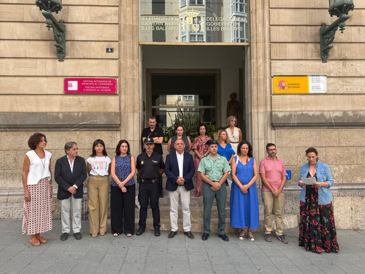 IBdona (@ib_dona) on Twitter photo Ginesa (64 anys) és la víctima mortal número 28 per violència masclista de 2025.
La seva parella la va assassinar el 16 de setembre a Cartagena, Múrcia.
900178989 (Servei 24 hores d'IBDONA)
112 (Emergències)
016
#NiUnaMésNiUnaMenys
<a href="/GOIB_Social/">Conselleria de Famílies, Benestar i Dependència</a> Ginesa (64 anys) és la víctima mortal número 28 per violència masclista de 2025.
La seva parella la va assassinar el 16 de setembre a Cartagena, Múrcia.
900178989 (Servei 24 hores d'IBDONA)
112 (Emergències)
016
#NiUnaMésNiUnaMenys
<a href="/GOIB_Social/">Conselleria de Famílies, Benestar i Dependència</a>