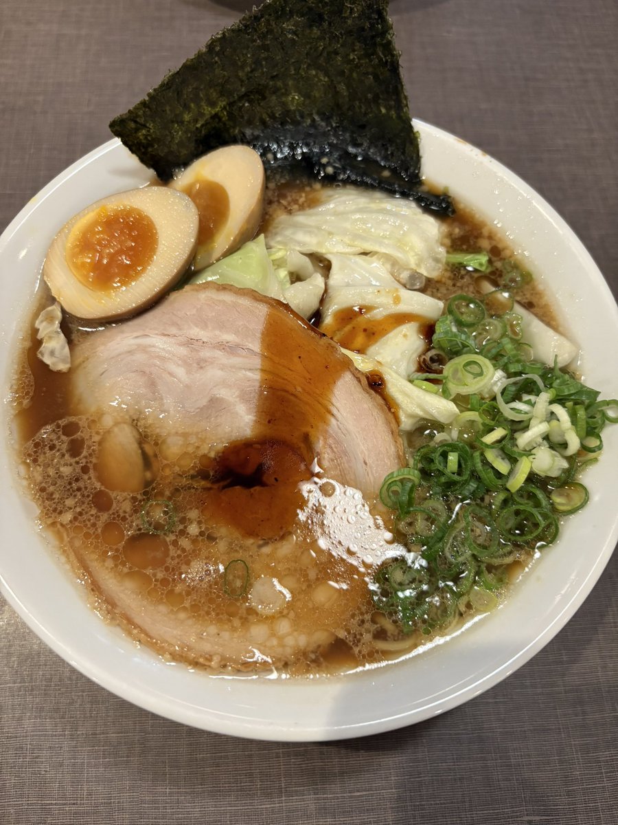 きゃべとんラーメン 豊橋 草間本店

熟成醤油 味玉きゃべとん

 #THCラーメンチャレンジ