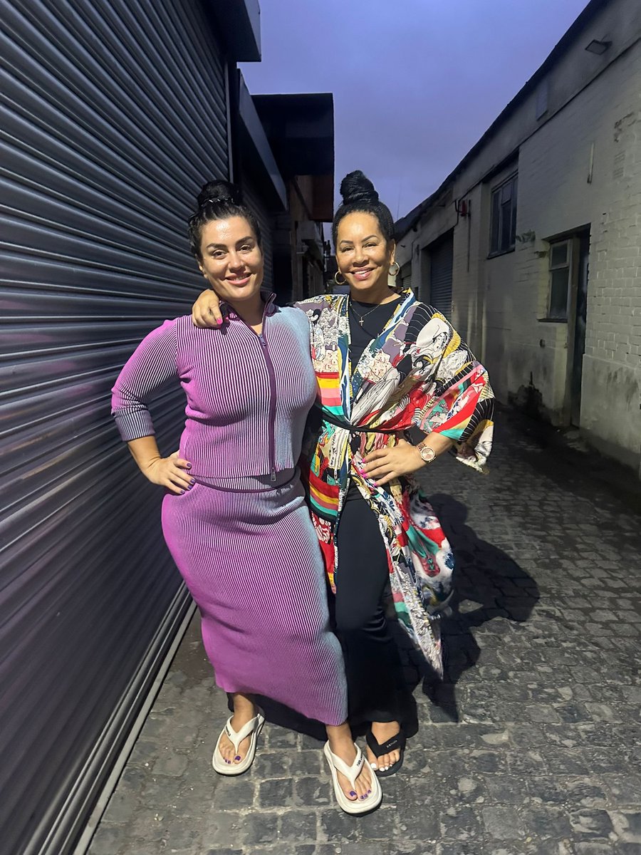 Shiny Pro Ring Girls 🇬🇧 tweet media