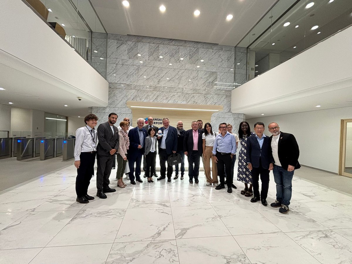 Explication de la stratégie à long terme de l’aéroport #Kansai par Mme #OTANI et Mr #IKEDA en faveur de l’environnement…
Les résultats sont encourageants à avec, par exemple, une flotte de bus fonctionnant à l’hydrogène…

S’inspirer l’un de l’autre, un + pour le 🇯🇵 et la 🇫🇷...