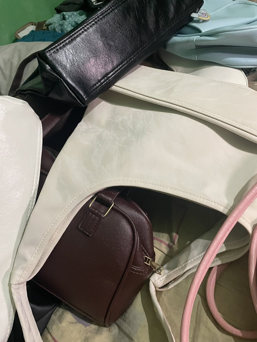 sssonaya's tweet photo. Ati bantu larisin tas aku guys ada totebag, slingbag, ransel🩷
Bisa oyen cod🍊
Harga udh termasuk admin https://t.co/7KvQ8vDcnC