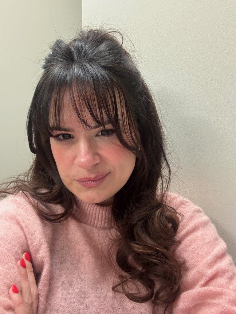 Not sure how or why she has put up with me for so long...but my god what a smokeshow!! 🔥 🔥 🔥one day early but 17 years with this beauty. Happy anniversary! ❤️