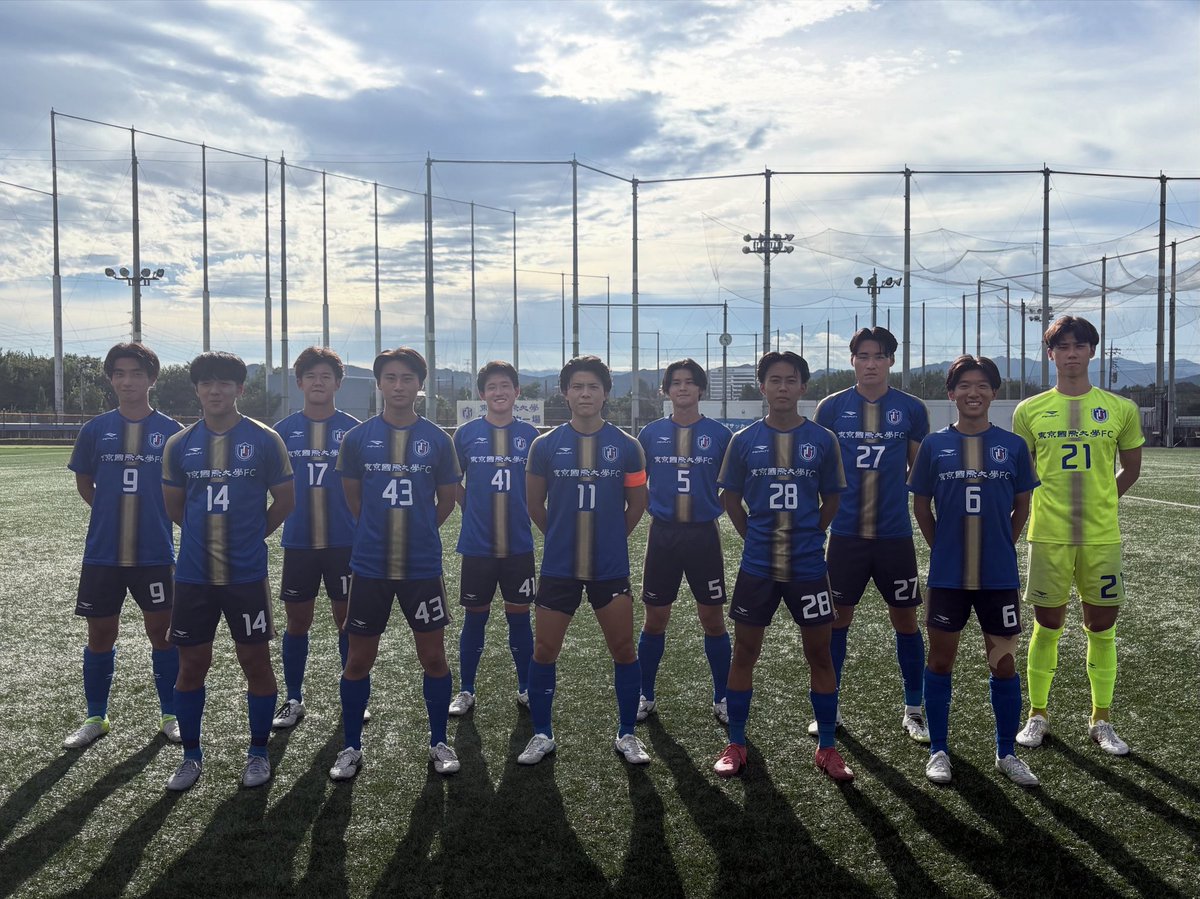 東京国際大学体育会サッカー部限定ユニフォーム、
移動着　Lサイズ　7番 61】東京国際大学体育会サッカー部 ユニフォーム上下セット