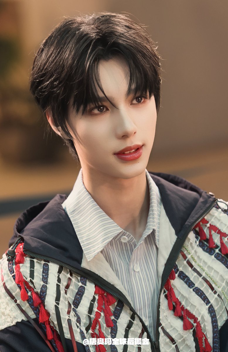 250919 | QQ Music Peak Show
Fancam – 3P
OMAR such a handsome boy！
#Omar #唐奥玛 #OmarTang #NexT1DE_OMAR