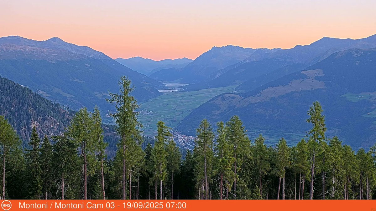Neue Webcam am Senderstandort Montoni
Seit gestern ergänzt eine neue Webcam das Angebot der RAS.

Am Senderstandort Montoni installiert, bietet sie einen weiten Blick in Richtung Reschensee

ras.bz.it/de/webcams/mon…