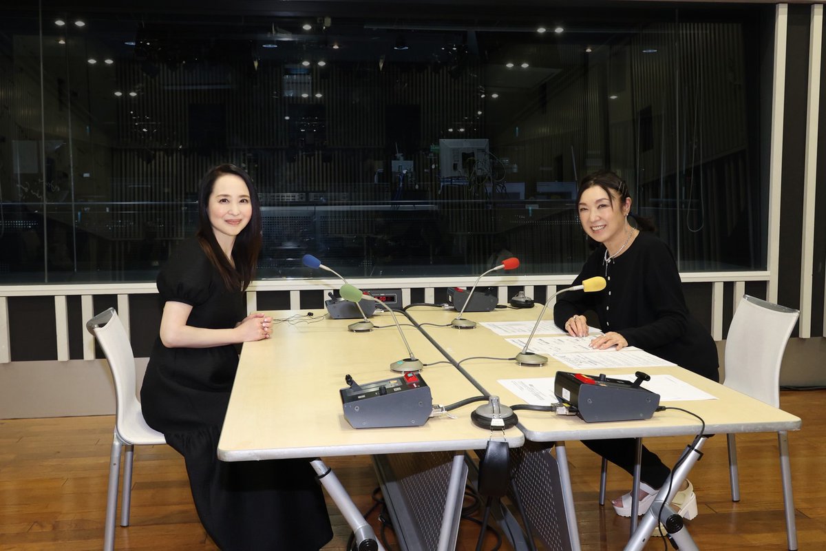 ／
このあと22時から #ユーミンANNG📻
＼

ゲストは #松田聖子 さん🎊

初対面の時のお話、当時の思い出などを振り返ります

2人の貴重なトークでお楽しみください🎧

radikoは👇
radiko.jp/share/?sid=LFR…