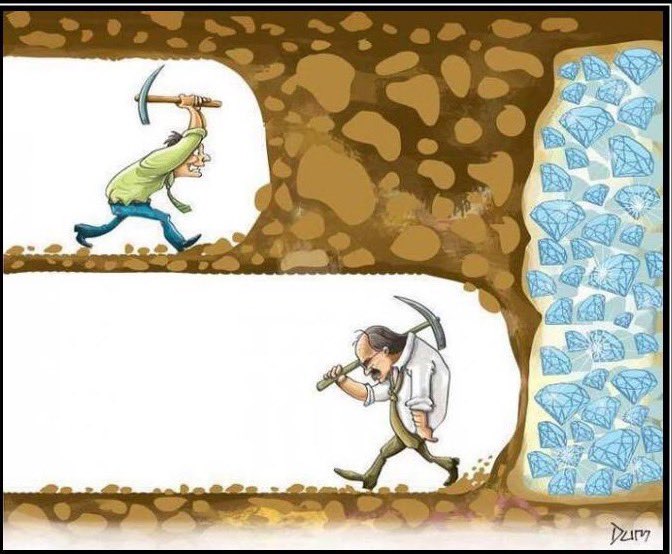 martipinoo's tweet photo. estoy esperando el micro desde las 9 y pasó 1 hora, sigo acá porque estoy negada a que llegue cuando me vaya, soy este https://t.co/W6buv0kiYd