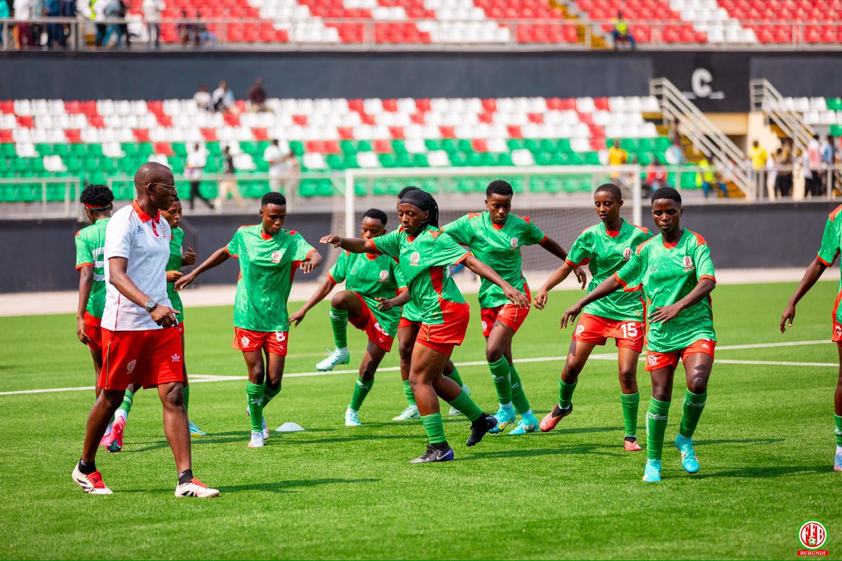 intambazacu's tweet photo. ๐ฅ Warm Up
#FIFAU20WorldCup
#intambazacu #allezleshirondelles #IntambaMuRugamba #Burundi https://t.co/swrTT8Oynn
