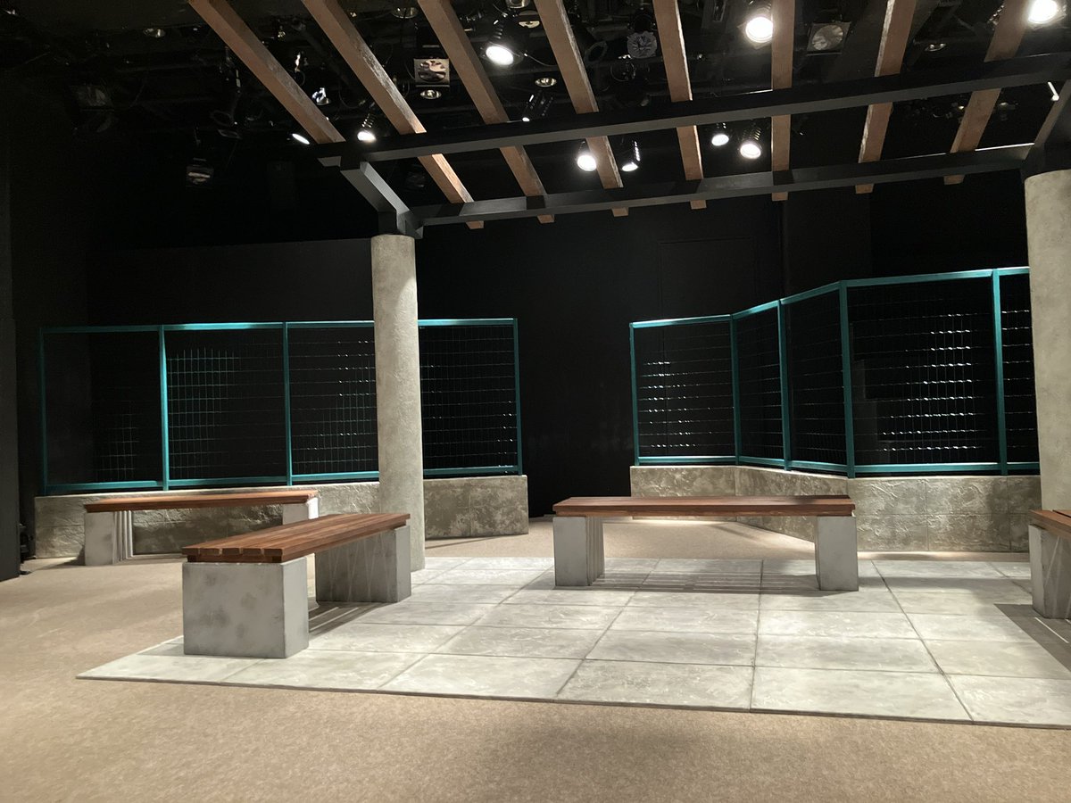 私は団地に住んでいる。この芝居もそんな団地内の公園から始まる。
歳を重ねることは、これまでの人生の選択の答え合わせだ。
「そんな終わり方は嫌だ！」と思うならば、今からあの選択を、どう正解にしてゆけばいいのか…観終わってそんな事を考えていた。
#tateyokokikaku