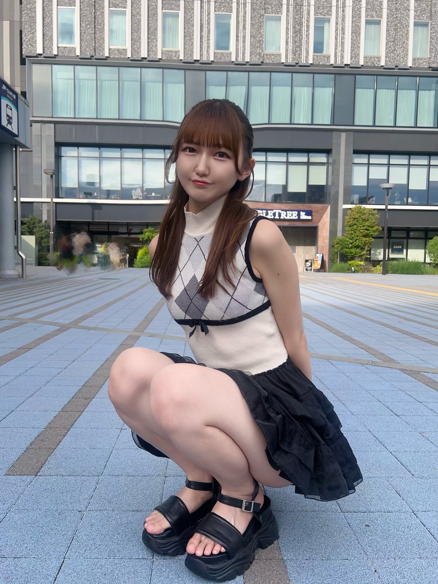 わらび様ページ FKFdt146bE8iEPRW.jpg