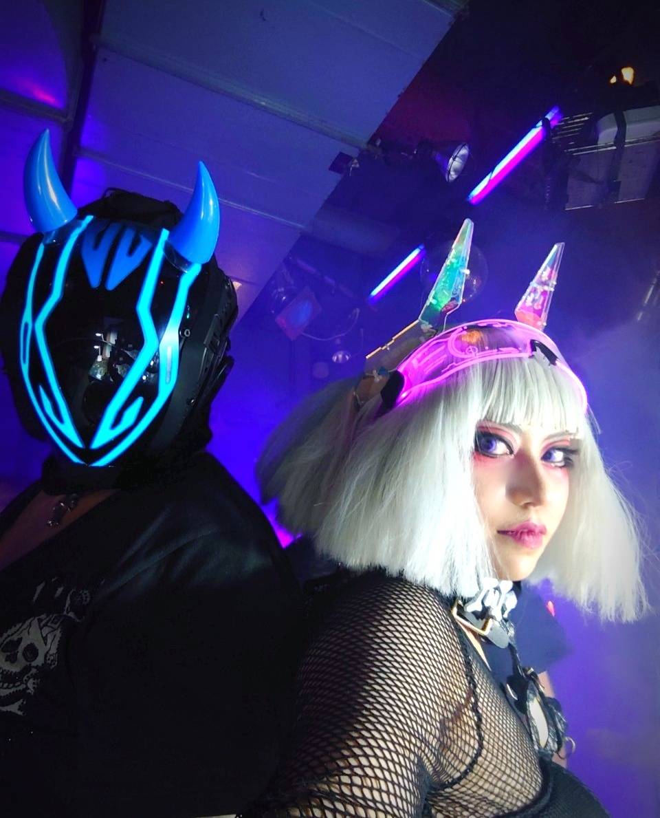 ori_cos718's tweet photo. 明日はコチラでフェイスペイントしてオリます。お待ちしてオリます🎨❇️
🌟9月20日はフェイスペイント🎨
#MidnightMess
23rd AnniversarySP パーティー
★場所 @earth_dome https://t.co/8N5V3kKUYF…
★16:30 open
★前売り¥3000
特典: ロゴステッカー付き
★当日券¥3,500 https://t.co/j4MwkouS2I