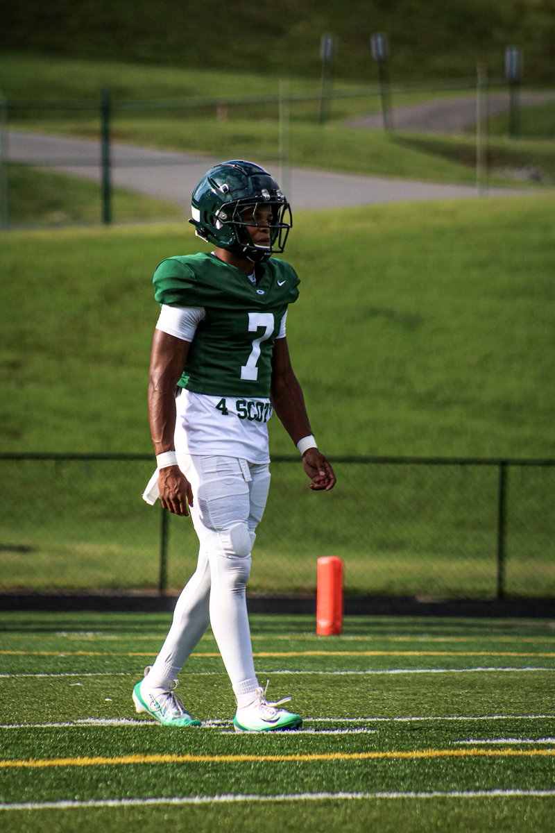 Senior szn. Road trip to Northside tonight @ 7. Locked in and ready to work. 🎯 #Gameday