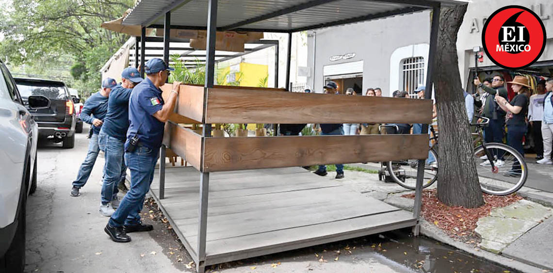 ElInformanteMX's tweet image. Retiran en @AlcCuauhtemocMx 4 #pérgolas colocadas #SinPermiso en #Roma y #Condesa

La #alcaldesa @AlessandraRdlv afirmó que los #EspaciosPúblicos son para las y los #vecinos, no para el #desorden.
elinformante.mx/?p=92980