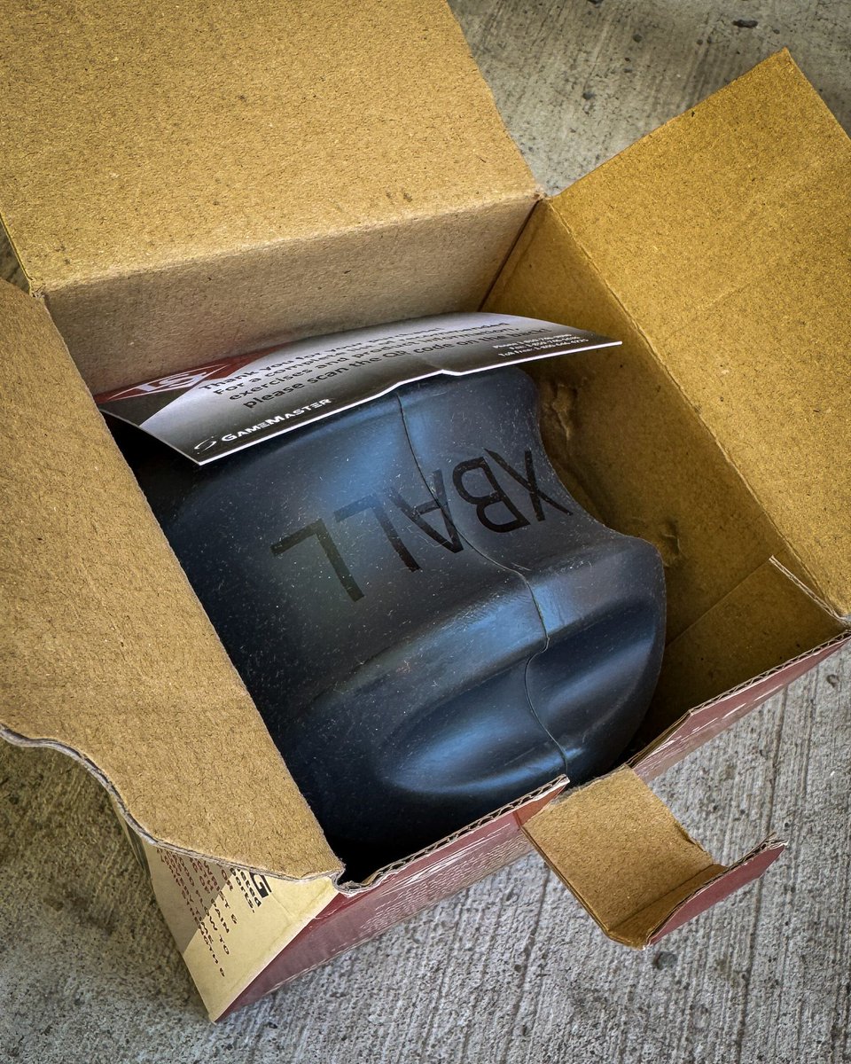 sluggertraining's tweet image. Your swing starts with strength. The Louisville Slugger XBALL builds grip power, keeps you injury-free, and gets you game-ready. Put in the work today, dominate tomorrow. 
#TrainWithSlugger #BaseballStrength