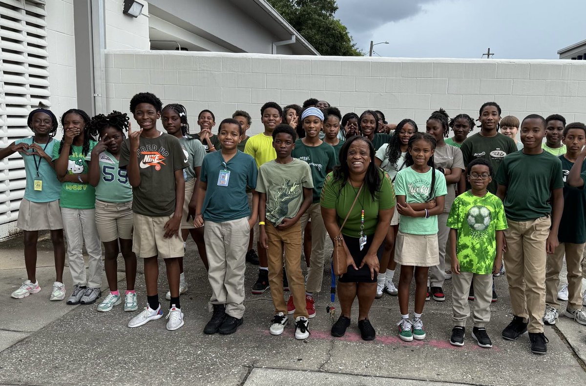 Young Middle Magnet School (@youngmiddlehcps) on Twitter photo Students wear green as a symbol of unity, inclusivity, and solidarity with the Sandy Hook Promise. #StartwithHelloWeek <a href="/HillsboroughSch/">Hillsborough Schools</a> <a href="/HCPSMagnet/">HCPS Magnet Schools</a> Students wear green as a symbol of unity, inclusivity, and solidarity with the Sandy Hook Promise. #StartwithHelloWeek <a href="/HillsboroughSch/">Hillsborough Schools</a> <a href="/HCPSMagnet/">HCPS Magnet Schools</a>