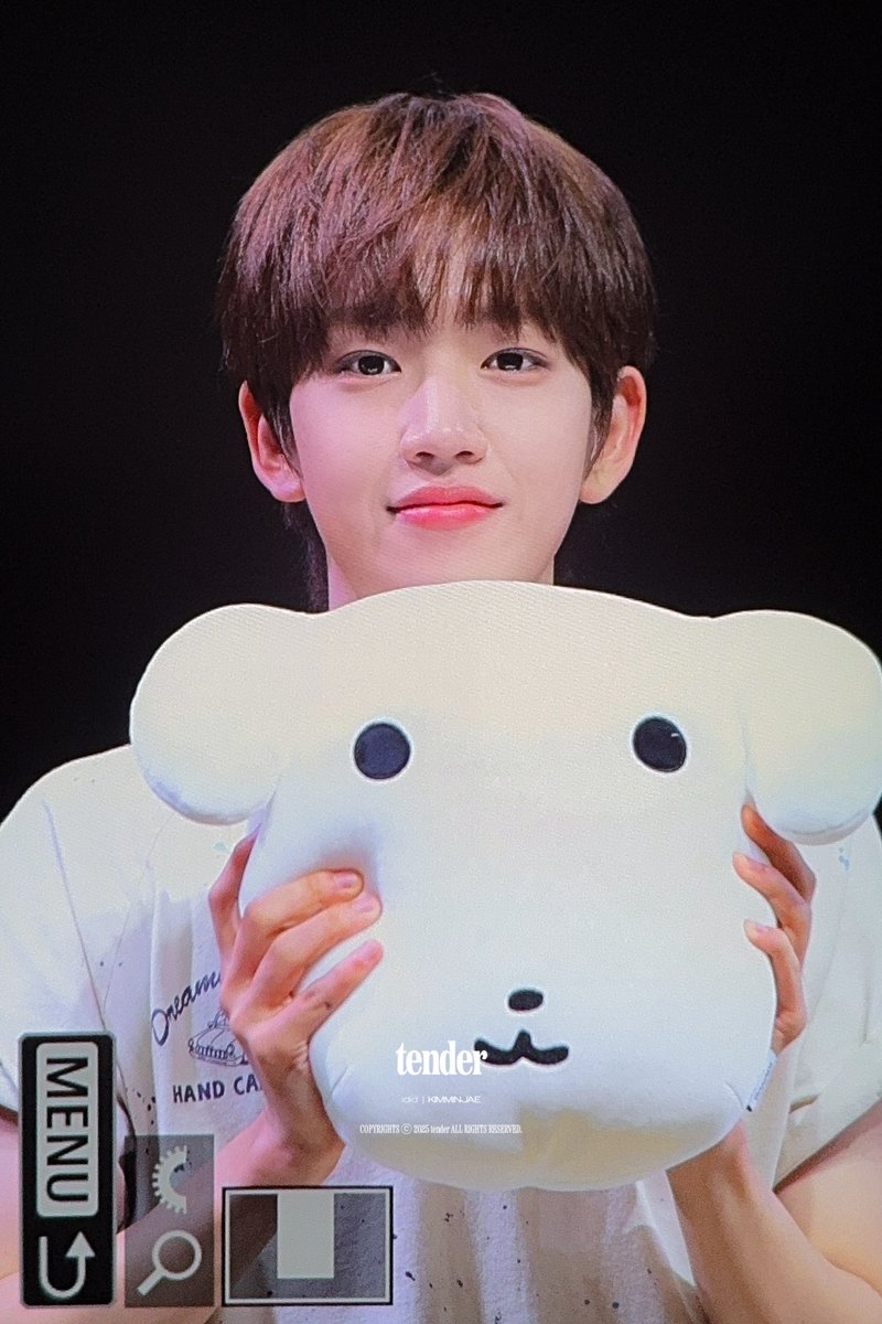 tender_817's tweet photo. 250919 가나디를 내리면 가나디 등장
#IDID #아이딧 #KIMMINJAE #김민재 https://t.co/u0TfAy4BqO