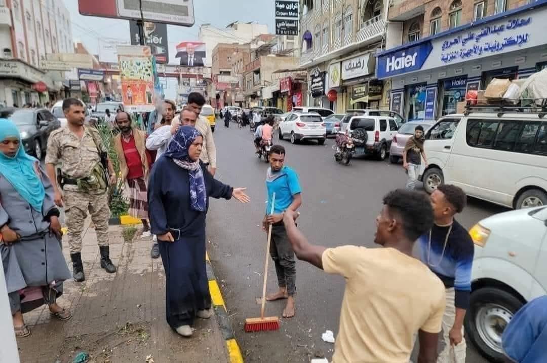 عندما يكون لديك رؤية مشرقة لبناء وطنك وأداء مسؤوليتك على أرقى مستوى، يتم إغتيالك أو قتلك، بسبب استشعار بهذه المسؤولية ، هذا مايحدث في اليمن وتحديدًا في مناطق سيطرة الذي يتغنون بالوطنية.
ما حدث مع أفتهان المشهري، ليس إلا رسالة من قيادة الإصلاح لمن أراد  أن يسلك الطريق نفسه.