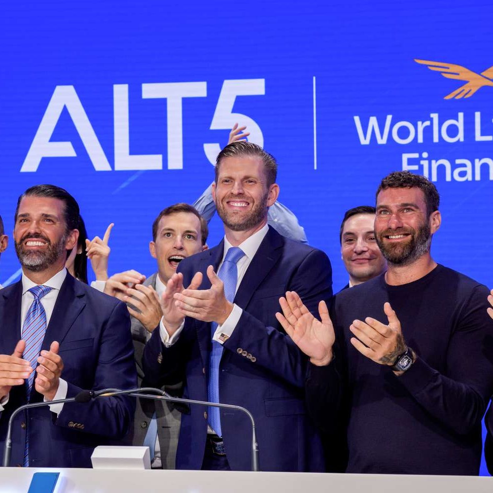 Just in : $WLFI buy back and burn proposal approved. 

time to make it deflationary