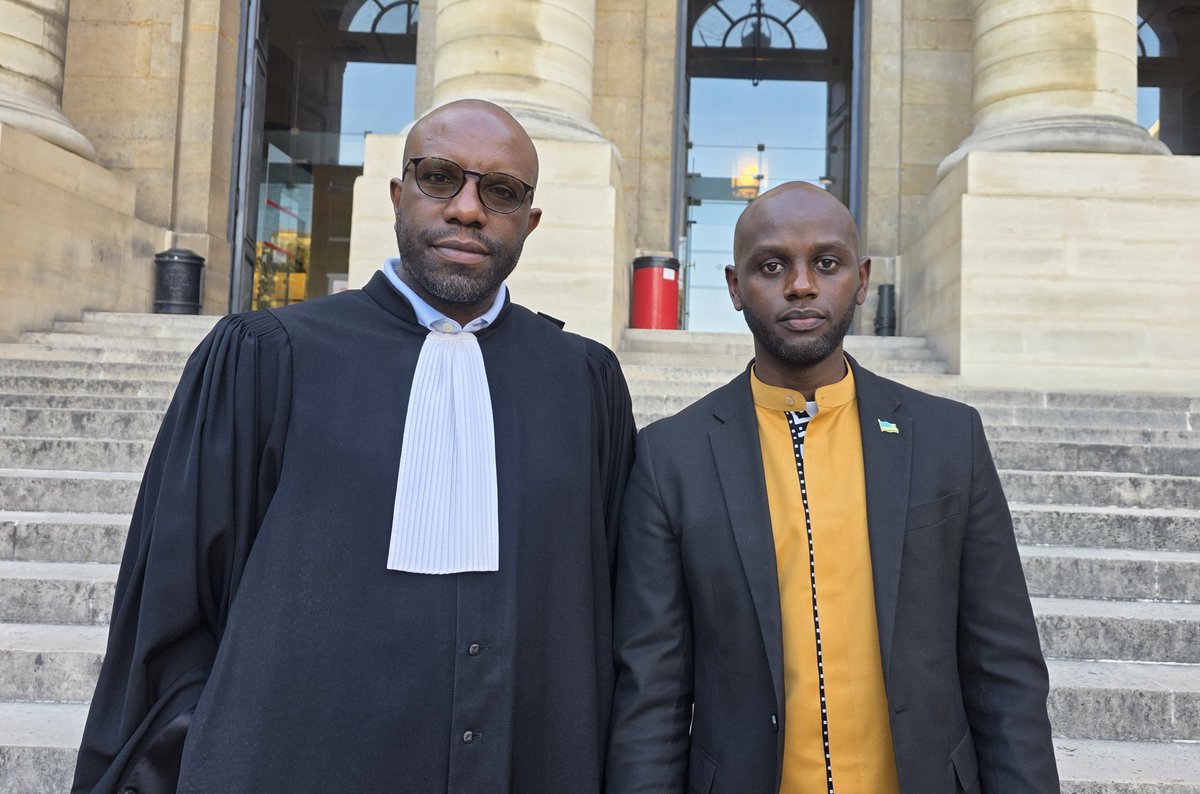Hier, c'était la 3ème journée du procès en appel de #Sosthene #Munyemana, devant la Cour d'assises de Paris.

Christophe Renzaho, le Président de <a href="/La_CRFrance/">La CRF</a>, <a href="/ActJudCrf/">Actions Judiciaires CRF</a> partie civile dans ce procès, est venu spécialement de Rennes pour nous soutenir.

Merci cher <a href="/chrismanzi/">Chris Renzaho 🇷🇼</a>