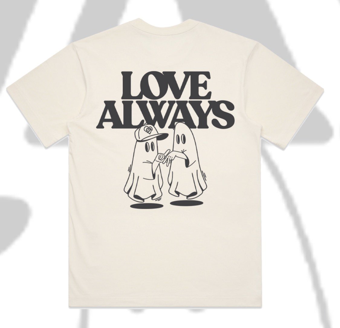 KIXNKARBS's tweet image. EVERYONE HEAD TO THE @tradeblock_us app for early access code and promo 👻

First 50 orders get free Halloween glow in the dark pin