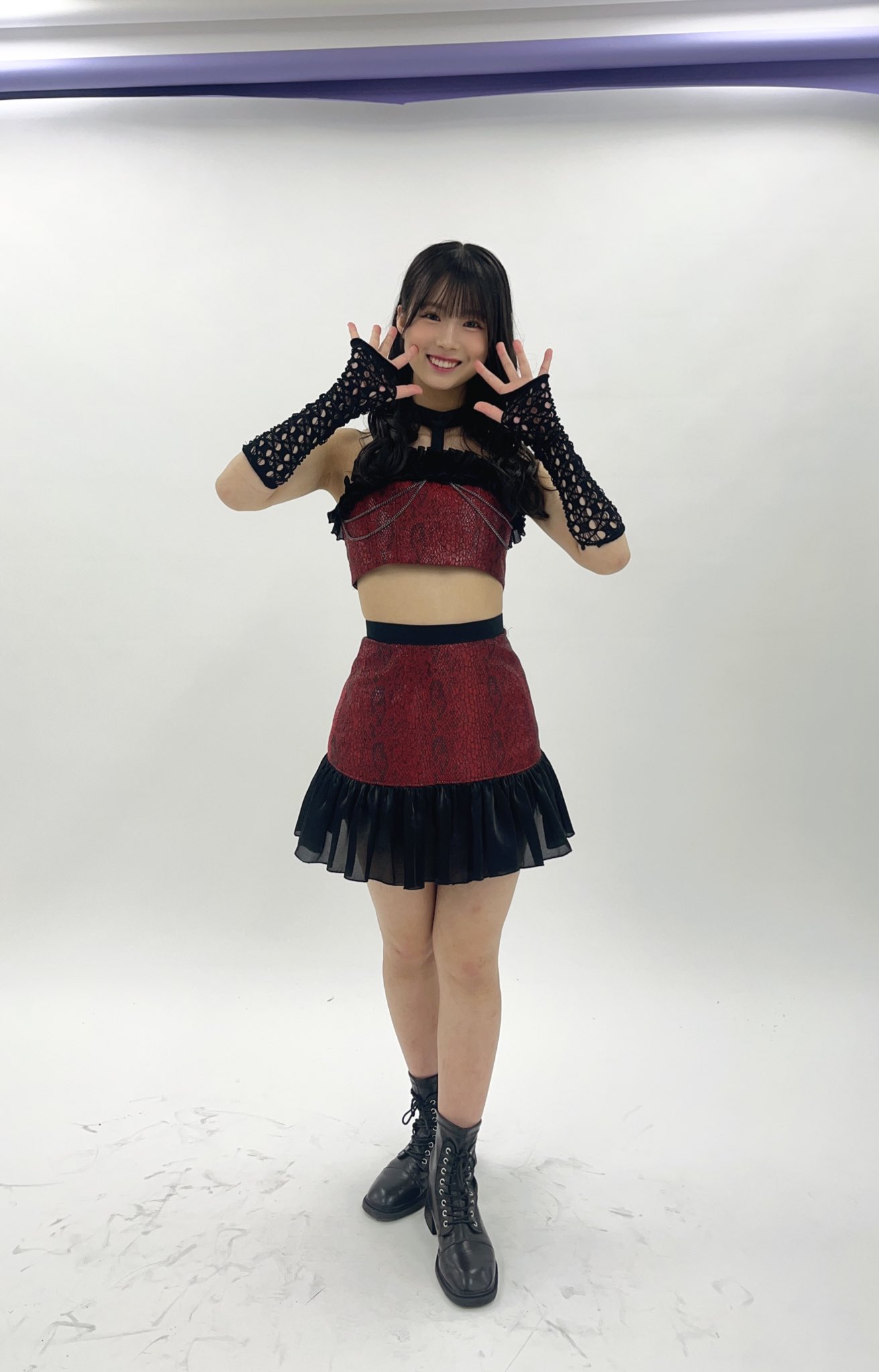 NMB48 チューストライク赤背景 坂本理紗 直筆 NMB48 チューストライク赤背景 坂本理紗 直筆