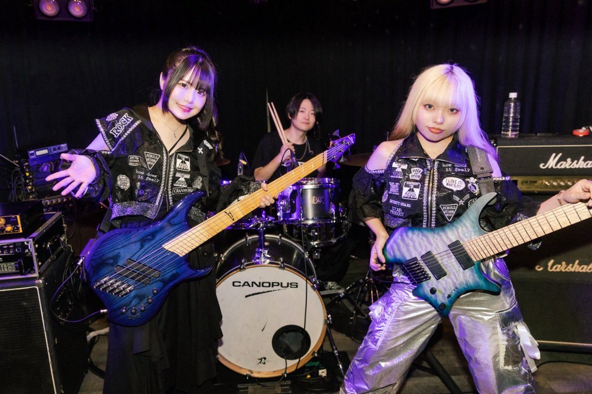 icontinew (@icontinew_jp) on Twitter photo 2025/9/18(木)新宿HEIST👾
1 SAGA
2 MONSTER
-
3 GAIA
4 REASON
5 UNIVERSE
-mc-
6 CHANGE
-encore-
7 RPG
support Dr. <a href="/taketomo__ds/">竹石 智洋 / Tomohiro Takeishi</a>
ご来場、誠にありがとうございました✨
次回、明日9/20(土)下北沢MOSAiC
🎫t.livepocket.jp/e/metafes2025_… 2025/9/18(木)新宿HEIST👾
1 SAGA
2 MONSTER
-
3 GAIA
4 REASON
5 UNIVERSE
-mc-
6 CHANGE
-encore-
7 RPG
support Dr. <a href="/taketomo__ds/">竹石 智洋 / Tomohiro Takeishi</a>
ご来場、誠にありがとうございました✨
次回、明日9/20(土)下北沢MOSAiC
🎫t.livepocket.jp/e/metafes2025_…