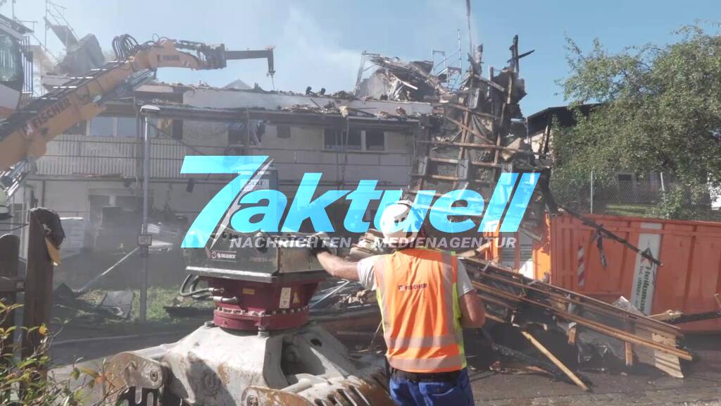 Brand im Dachstuhl eines unbewohnten Mehrfamilienhauses in Unterensingen - hoher Sachschaden und keine Verletzten 

7aktuell.de/meldung/41644?…