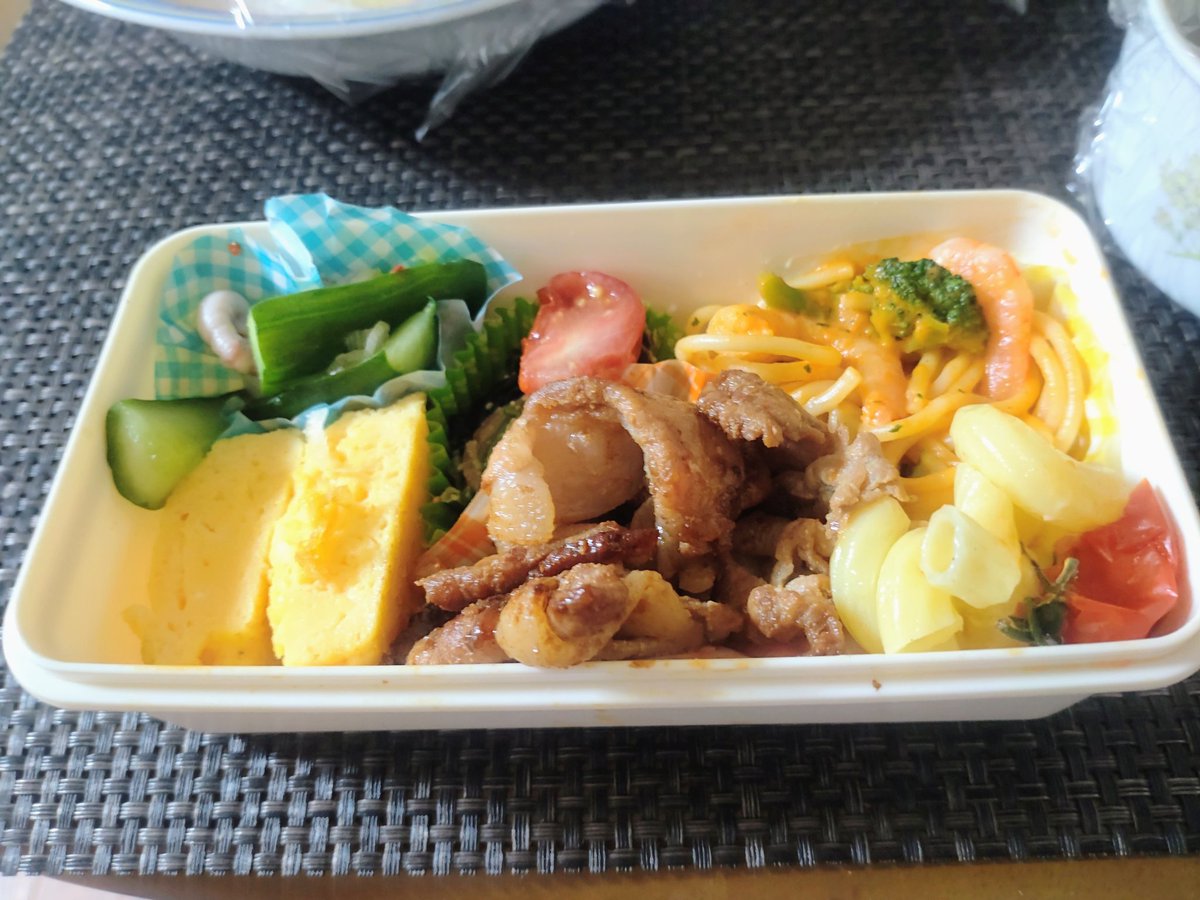 MihoHaru77's tweet image. お仕事が終わり帰宅して明日はお休みなのにお弁当を作ってしまったわ⸜(*ˊᗜˋ*)⸝#日々#日常#記録#写真#photo#写真がすきな人と繋がりたい#スマホ撮影#お弁当初心者🔰#健康第一