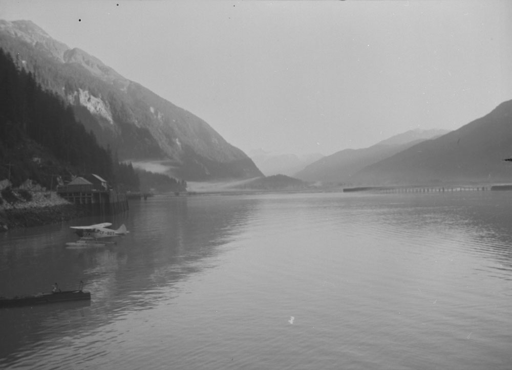 LibraryArchives's tweet image. Get inspired by our new Flickr album featuring breathtaking coastal landscapes, spectacular maritime views, and more! flickr.com/photos/lac-bac…

📸 3377444, 3517345, 3306668, 3389959