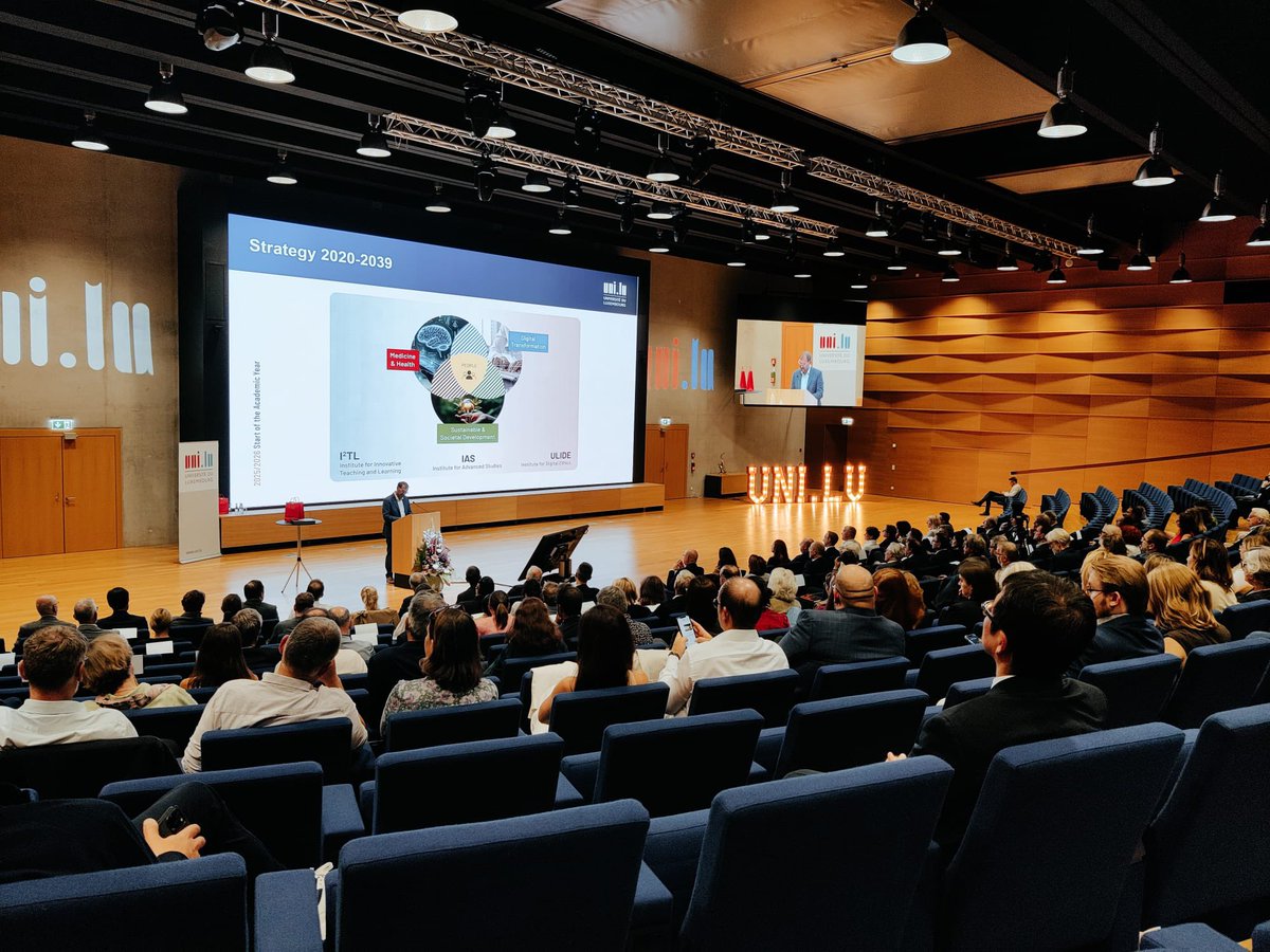 Heureux d’assister à l’ouverture académique de <a href="/uni_lu/">uni.lu</a>, où Canada partage la vision 2039 de l’université; santé, transformation numérique et développement sociétal. La ministre Stéphanie Obertin a souligné le rôle de l’innovation et de la coopération internationale. 🇨🇦🇱🇺