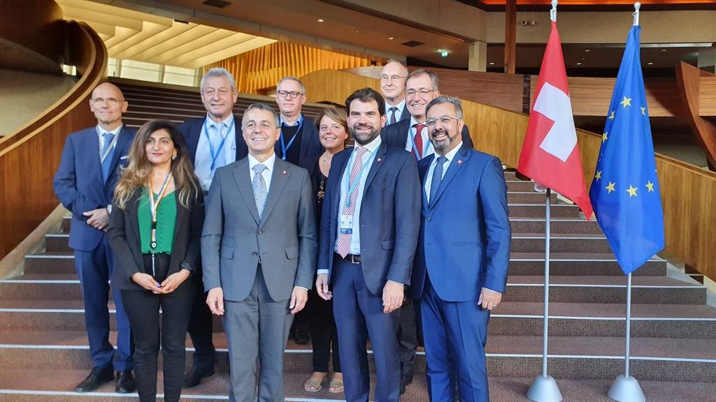 Cher Freddy <a href="/AlfredHeer/">Alfred Heer</a> la beauté de la politique🇨🇭 est que même en n'étant pas toujours d'accord nous pouvons échanger dans le respect et l'amitié. Et lors de nos séances au Conseil de l'Europe c'était "team Switzerland". Tu nous manqueras! Toute ma sympathie à ta famille. 🙏