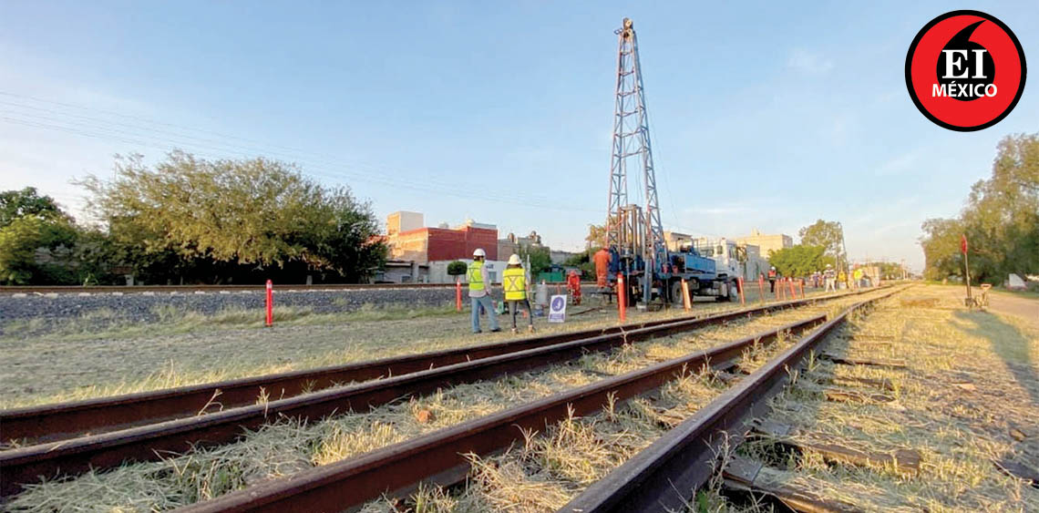 ElInformanteMX's tweet photo. Construcción del #Tren #Querétaro-#Irapuato beneficiará a más de 2 #millones de #mexicanos

Contempla 108.20 km con las #estaciones Querétaro, #Apaseo, #Celaya, #Cortazar/#Villagrán, #Salamanca e Irapuato.
Tags: @GobiernoMX @SICTmx @gobqro @makugo
https://t.co/en4tqt1CFK https://t.co/kL2vNAg2CL