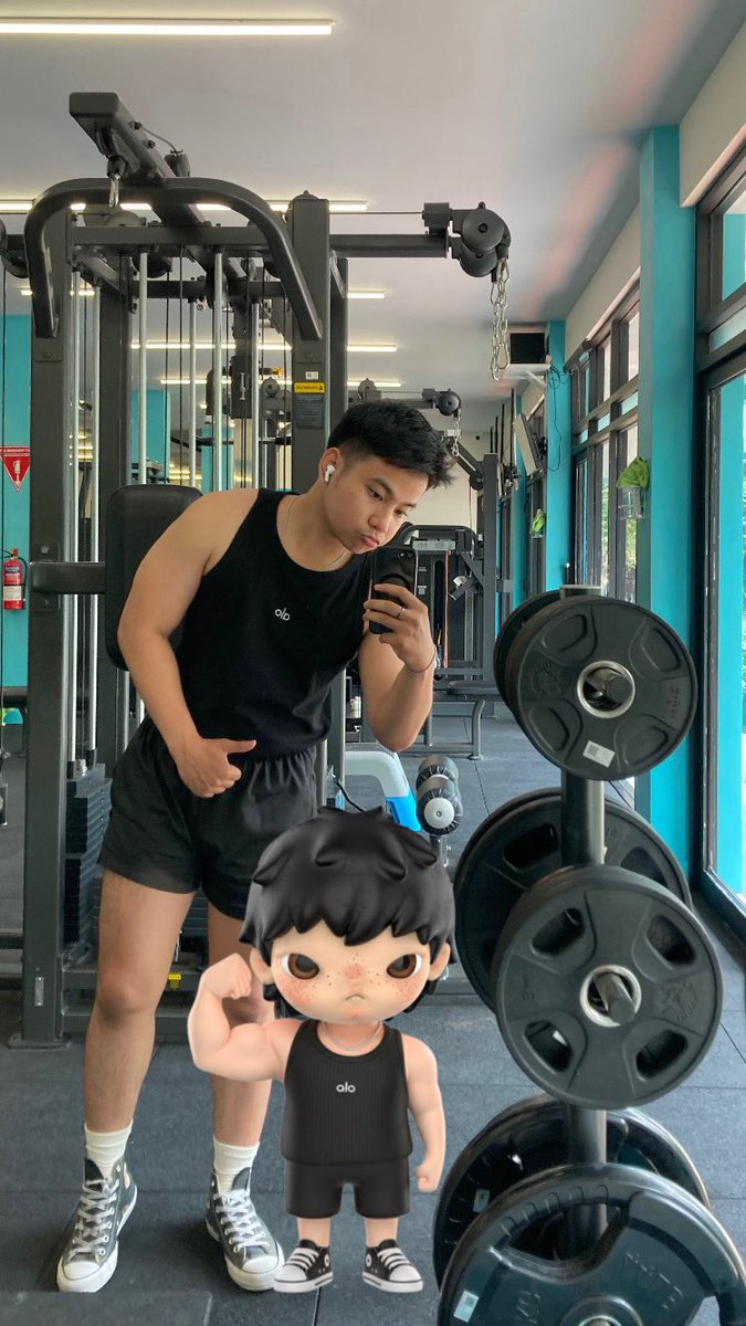 Me &amp; my Hirono buddy 🤏