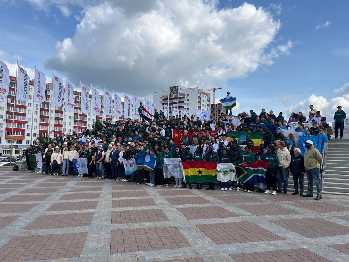 EmbassyofRussia's tweet photo. 🇿🇦👏 Commend #TeamSouthAfrica for your involvement in the III International Geological Championship #GeoChallenge!
The competition took place in Russia’s Ufa on 7-17 Sept 2025 with 38 teams from 16 regions of Russia and 16 other countries participating!
#SouthAfricansInRussia https://t.co/FSMvm5lGAG