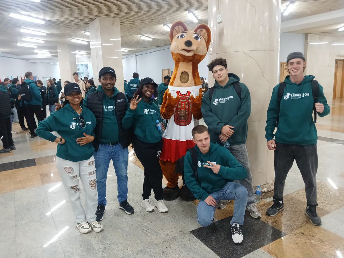 EmbassyofRussia's tweet photo. 🇿🇦👏 Commend #TeamSouthAfrica for your involvement in the III International Geological Championship #GeoChallenge!
The competition took place in Russia’s Ufa on 7-17 Sept 2025 with 38 teams from 16 regions of Russia and 16 other countries participating!
#SouthAfricansInRussia https://t.co/FSMvm5lGAG